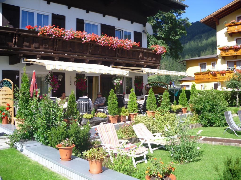 Familiengaestehaus Ingrid Sankt Martin am Tennengebirge Pokoj fotografie