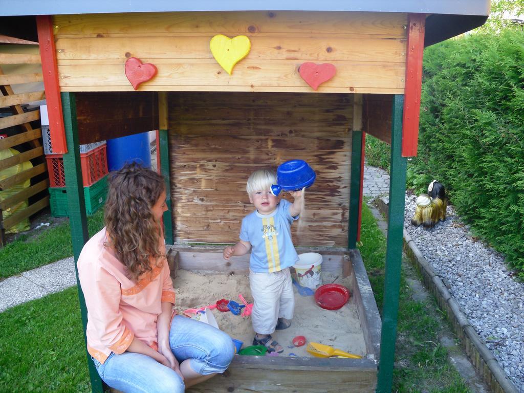 Apartmán Familiengastehaus Ingrid Sankt Martin am Tennengebirge Exteriér fotografie